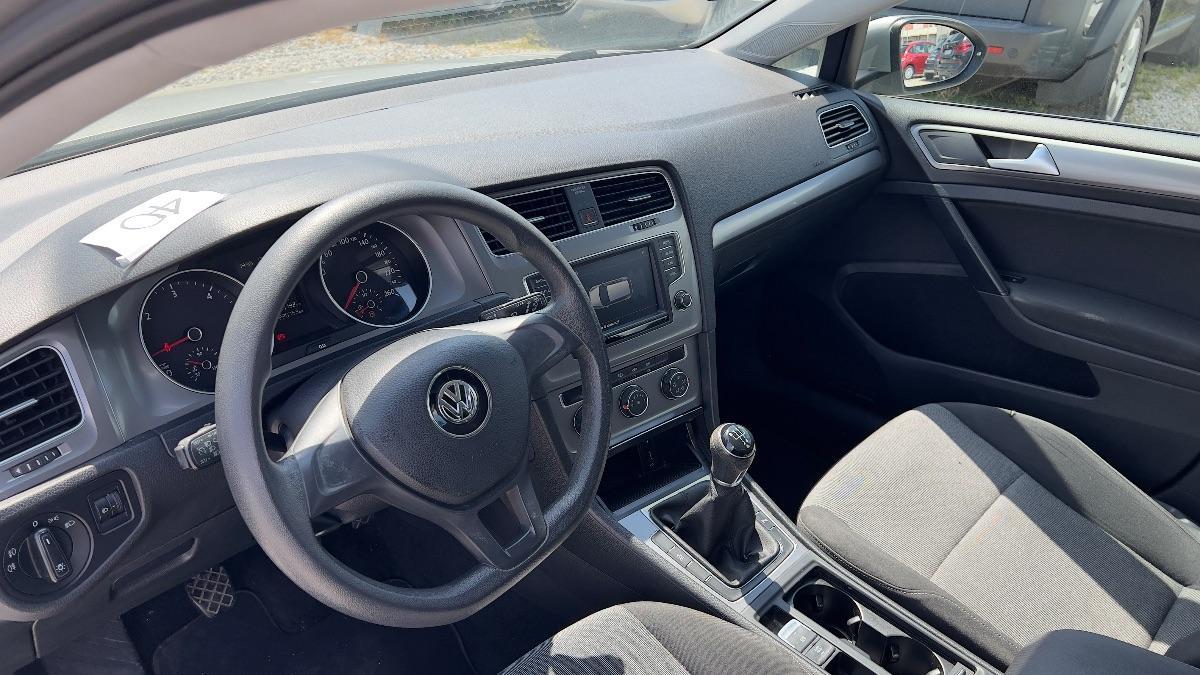 VOLKSWAGEN - Golf 1.6 tdi Trendline 90cv 5p E6