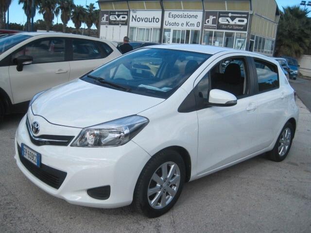 Toyota Yaris 1.0 5 porte Active