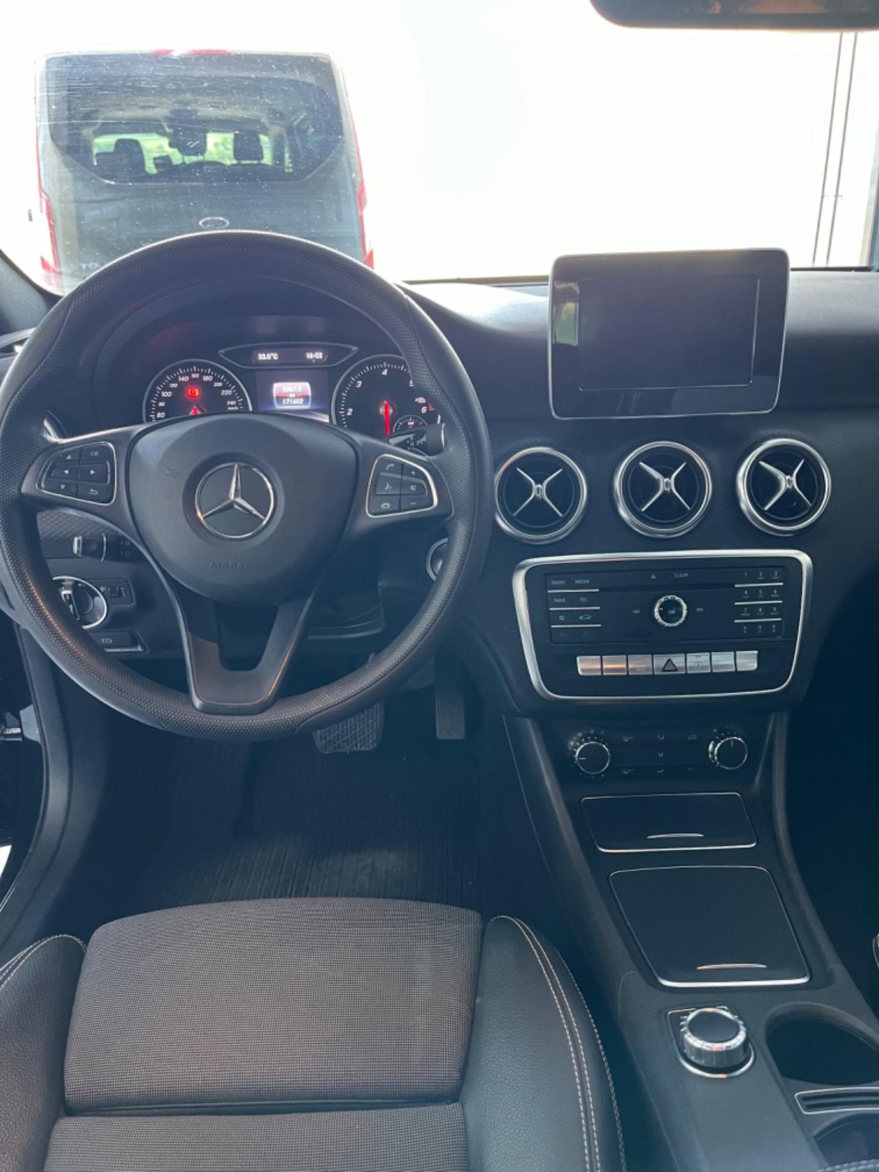 Mercedes-benz A 160 A 160 d Automatic Sport