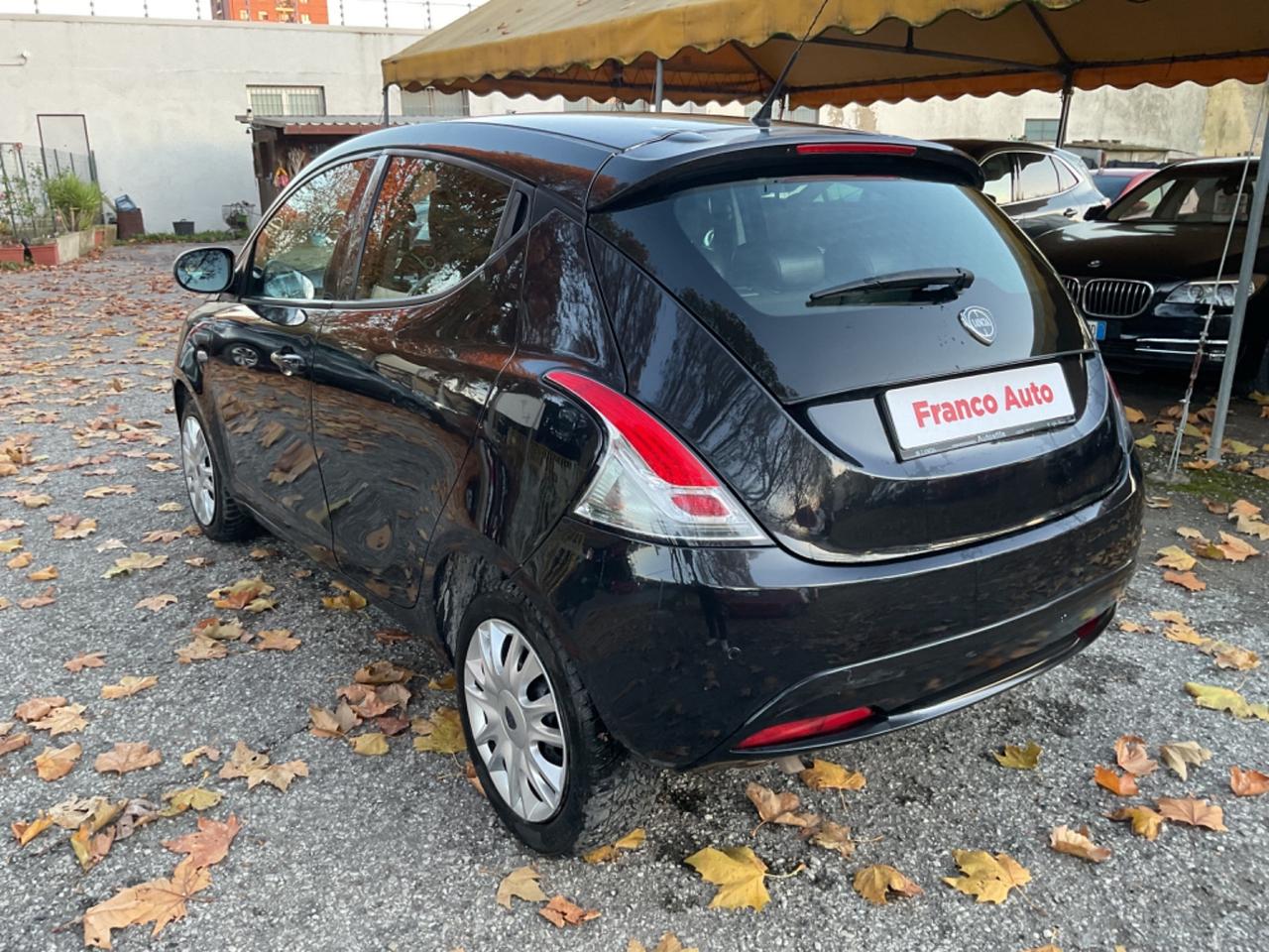 Lancia Ypsilon 1.2 5 Porte GPL Chic Gold OK NEOPATENTATI