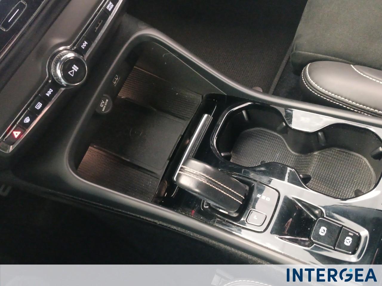 VOLVO XC40 1.5 t3 R-design 163cv auto my21