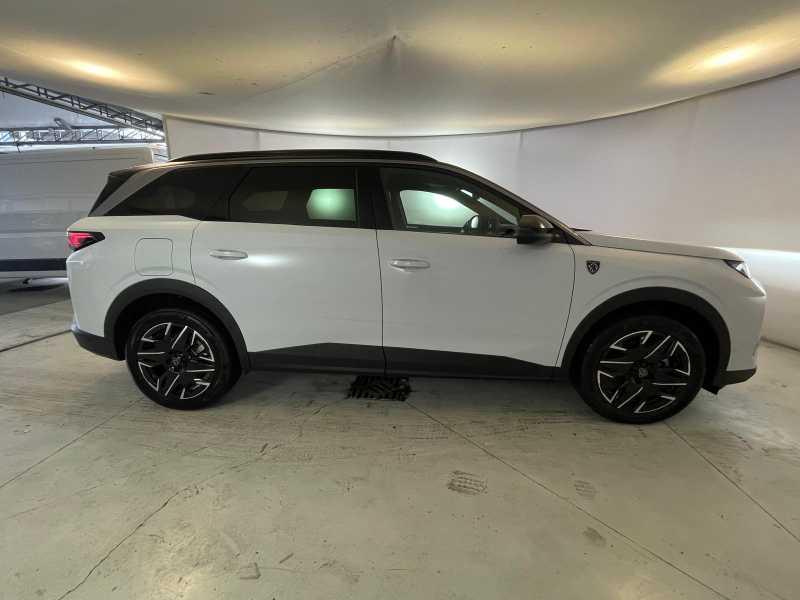 PEUGEOT Nuovo 5008 Hybrid 136 e-DCS6 GT