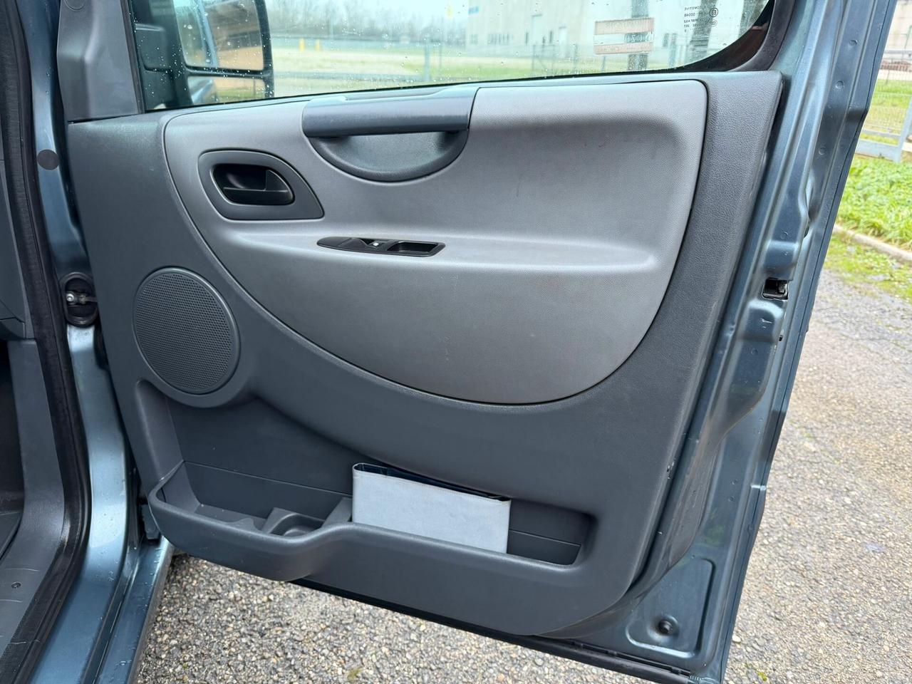 Peugeot Expert Tepee 2.0 HDi 9 POSTI