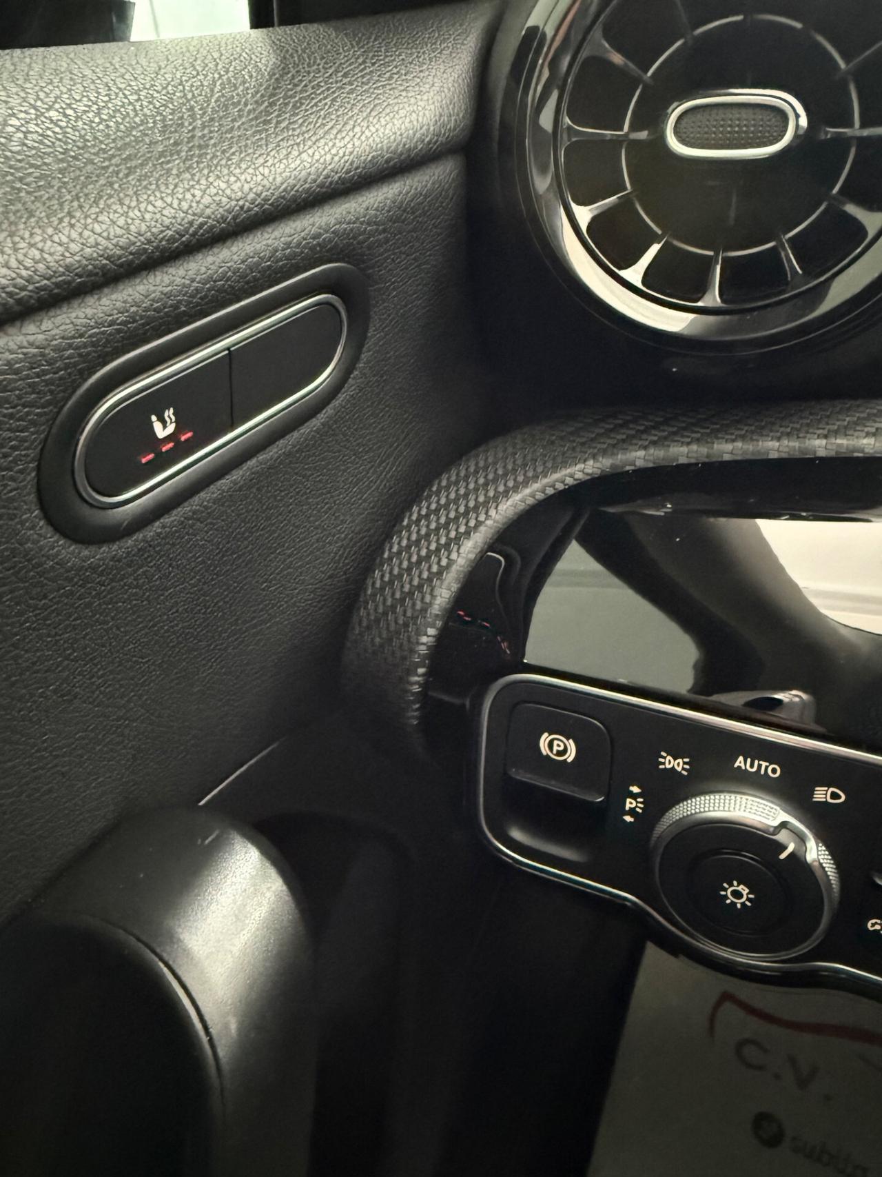 MERCEDES-BENZ A 180 D AUTOMATIC SPORT IVA ESPOSTA