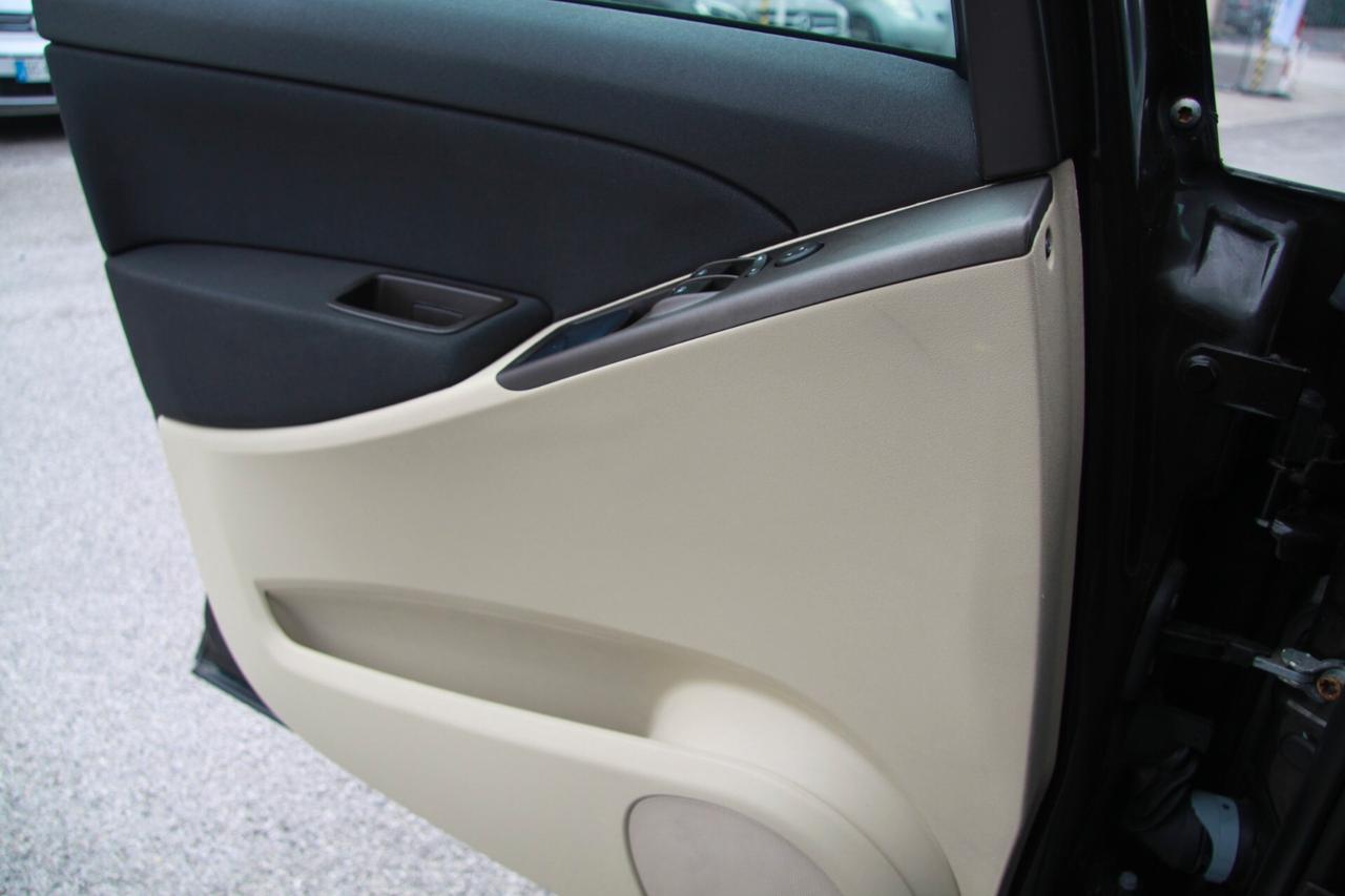 Lancia MUSA 1.3 Multijet 16V Platino PLUS