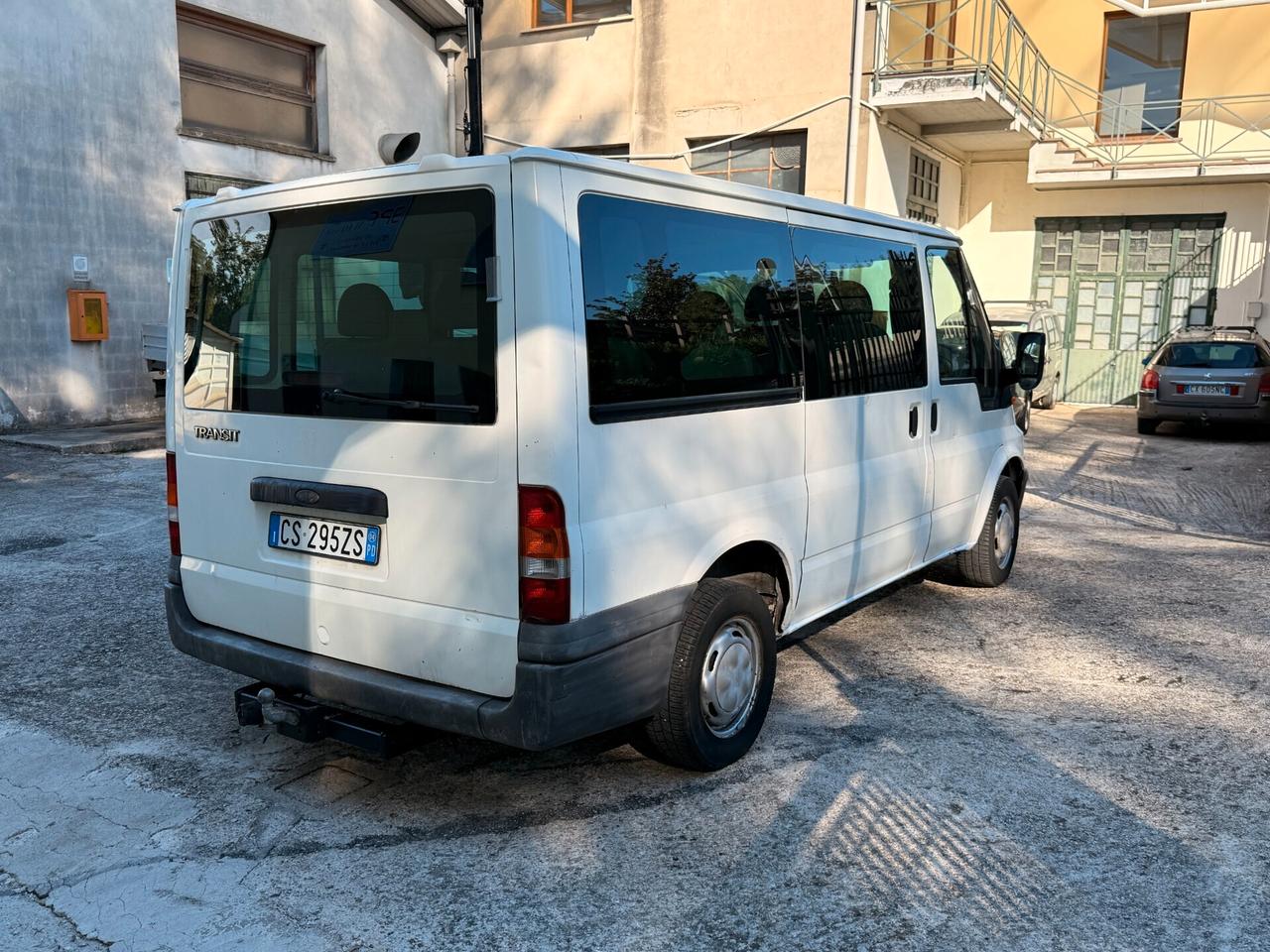 Ford Transit 2.0 Tdci 9 Posti Gancio Traino 18q
