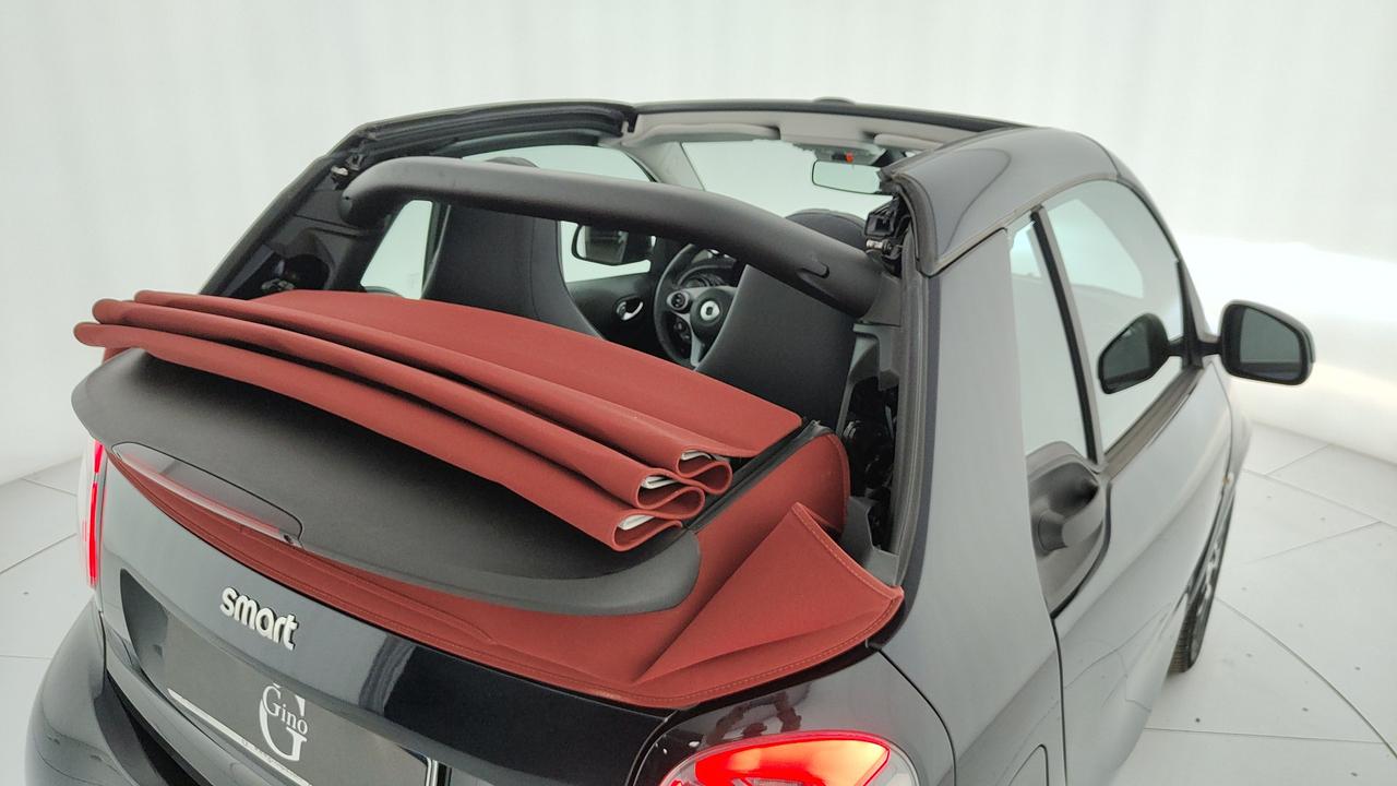 SMART Fortwo Cabrio eq suitered 22kW
