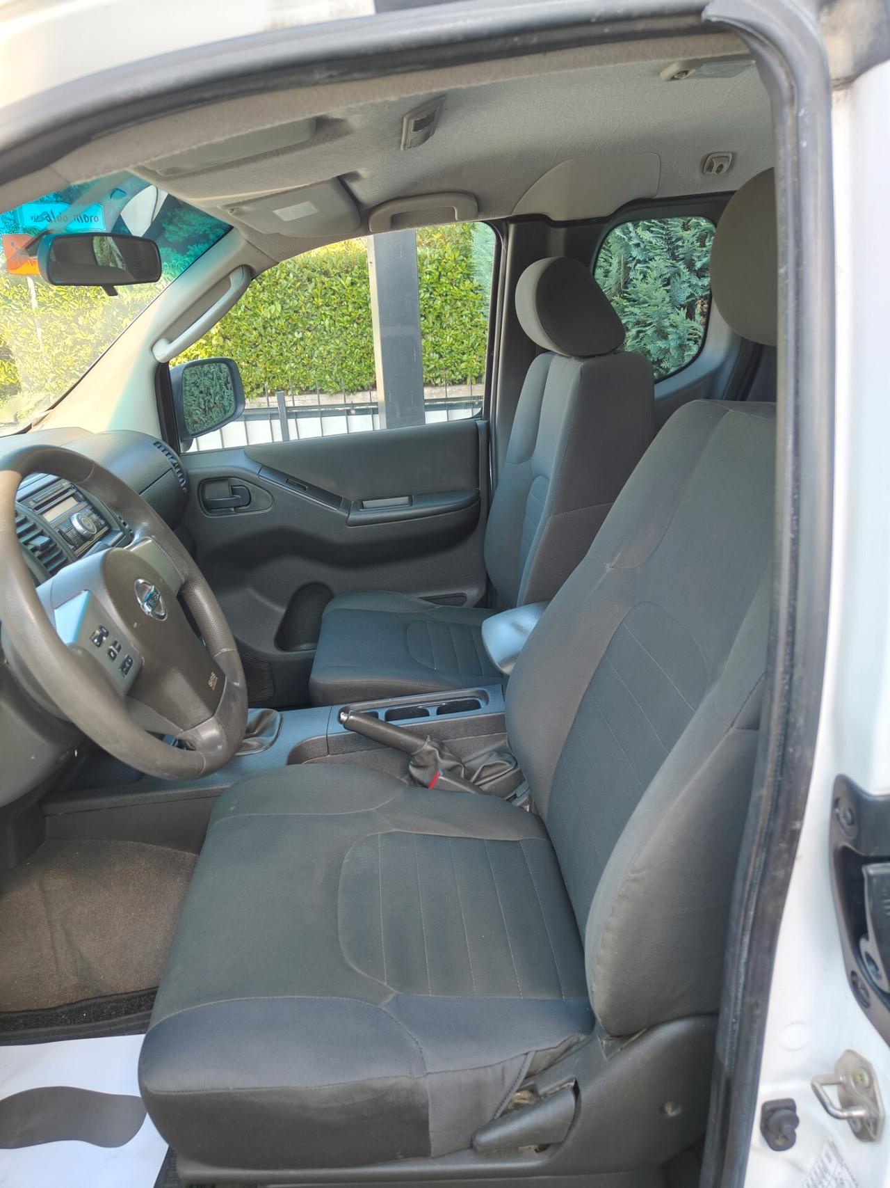 Nissan Navara 2.5 dCi 190CV 2 porte King Cab Sport