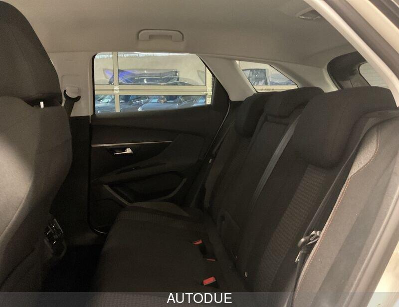 Peugeot 3008 1.5 BLUEHDI 130CV