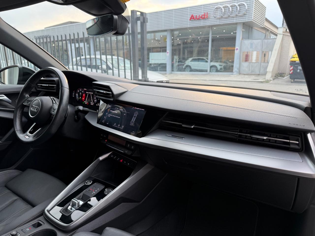 Audi A3 Sedan 35 TDI S tronic line edition