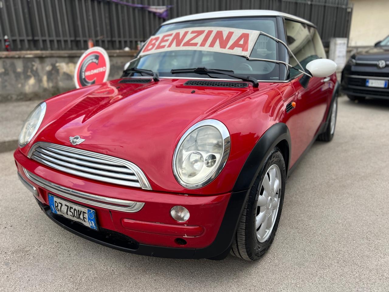 Mini Cooper 1.6 benzina Anno 2002