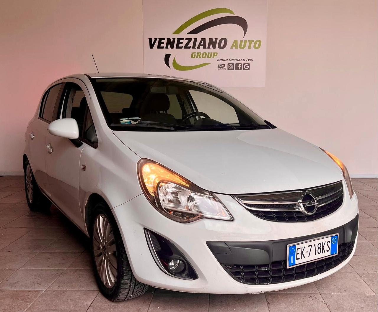 Opel Corsa 1.2 5 porte Club