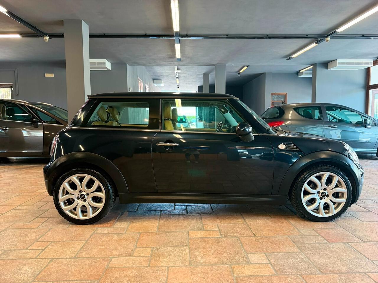 Mini 1.6 16V Cooper D