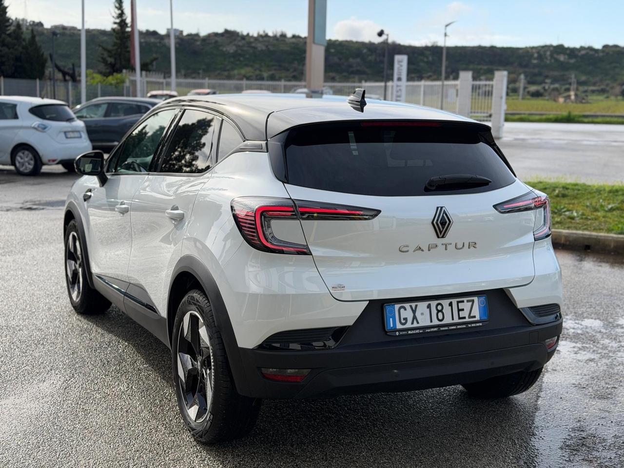 Renault Captur Mild Hybrid 160 CV EDC Techno