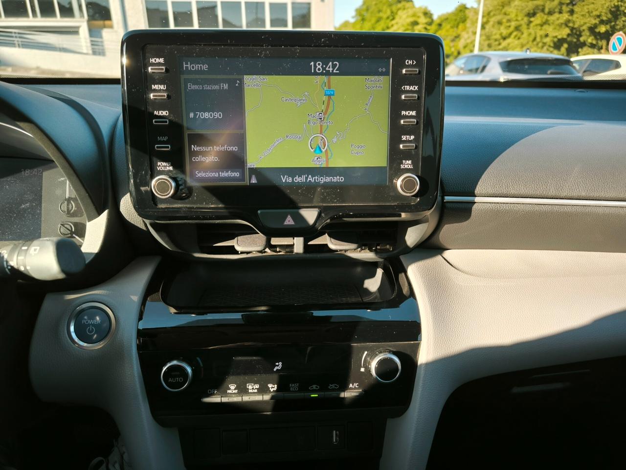 Toyota Yaris Cross 1.5 Hybrid 5p. E-CVT Business