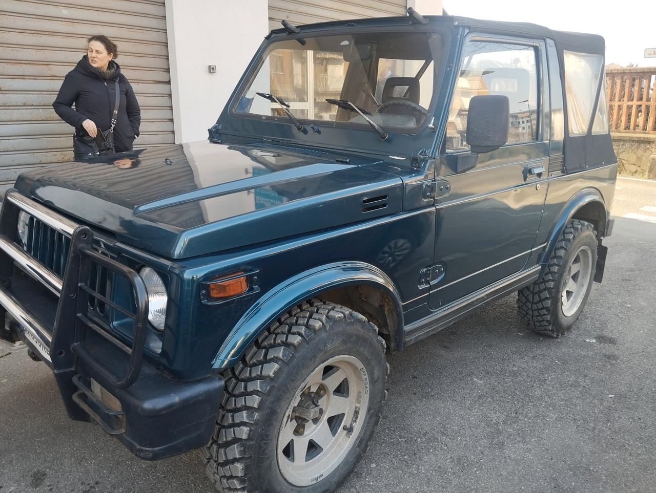 Suzuki SJ Samurai SJ410 Cabriolet De Luxe