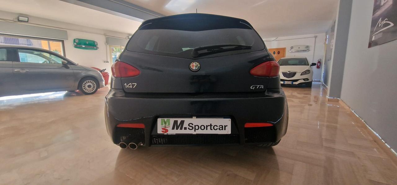 Alfa Romeo 147 3.2i V6 24V cat 3 porte GTA