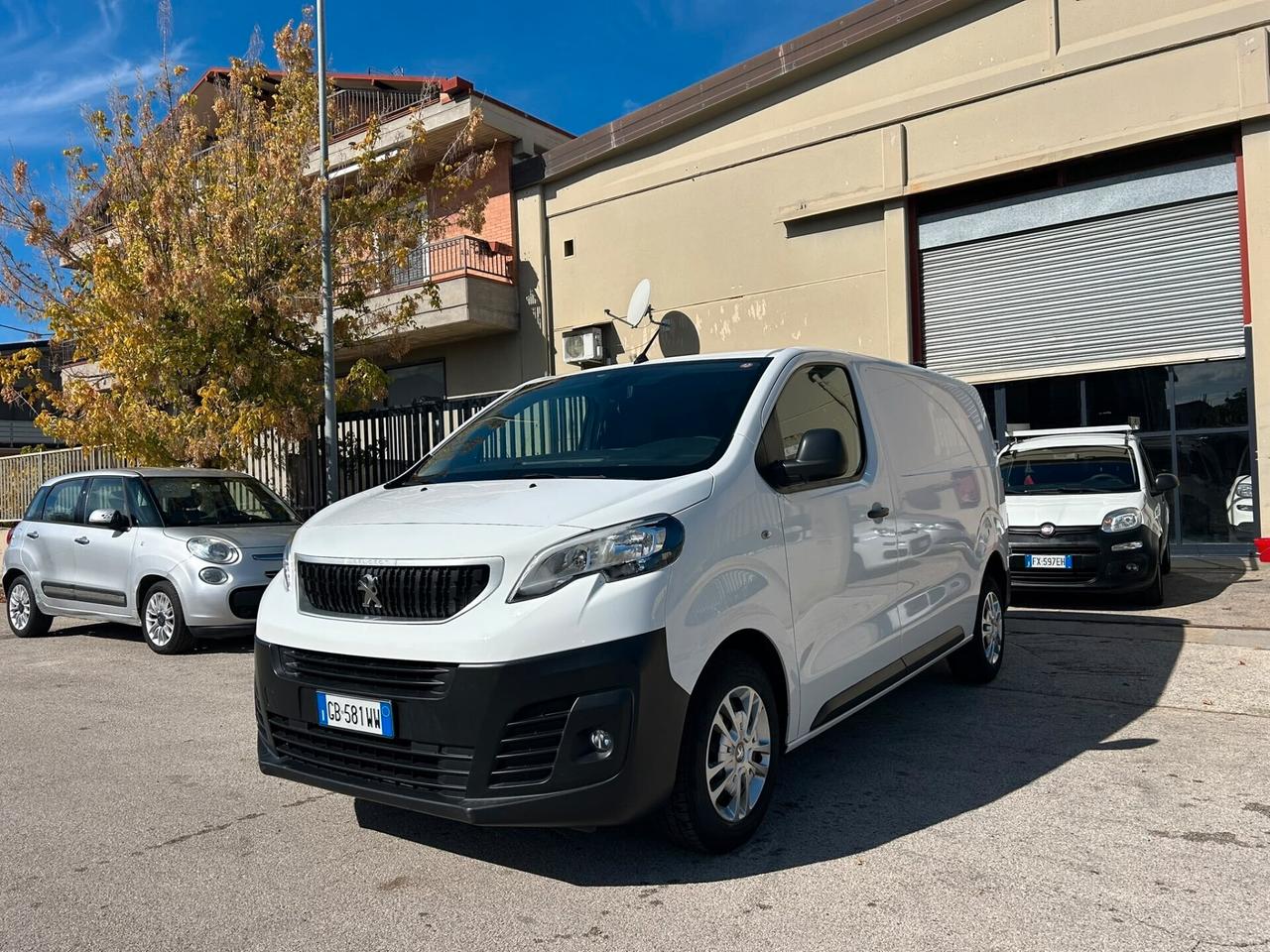 Peugeot EXPERT 4P 2.0 BLUEHDI 120 PREMIUM STANDARD