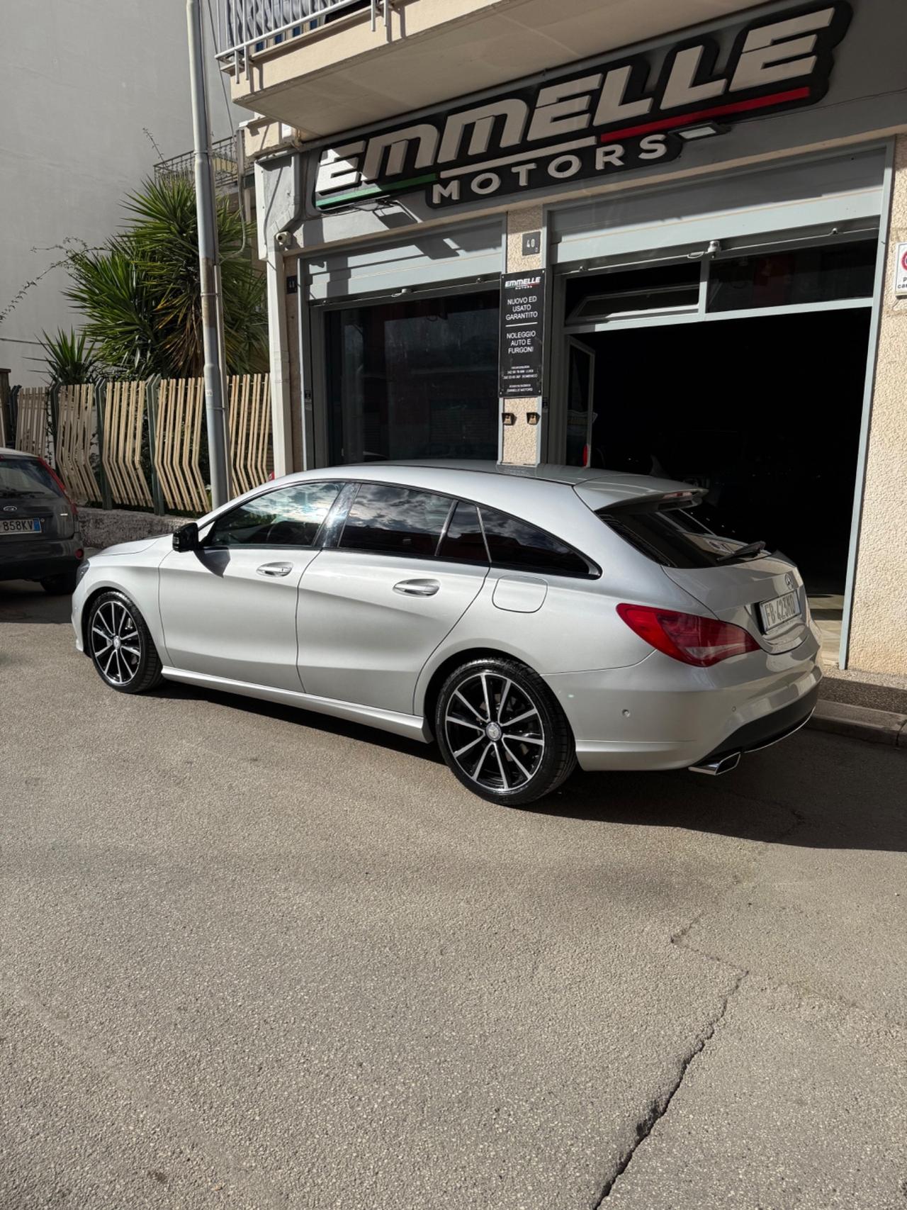 Mercedes-benz CLA 200 CLA 200 d Automatic Premium Dark Night