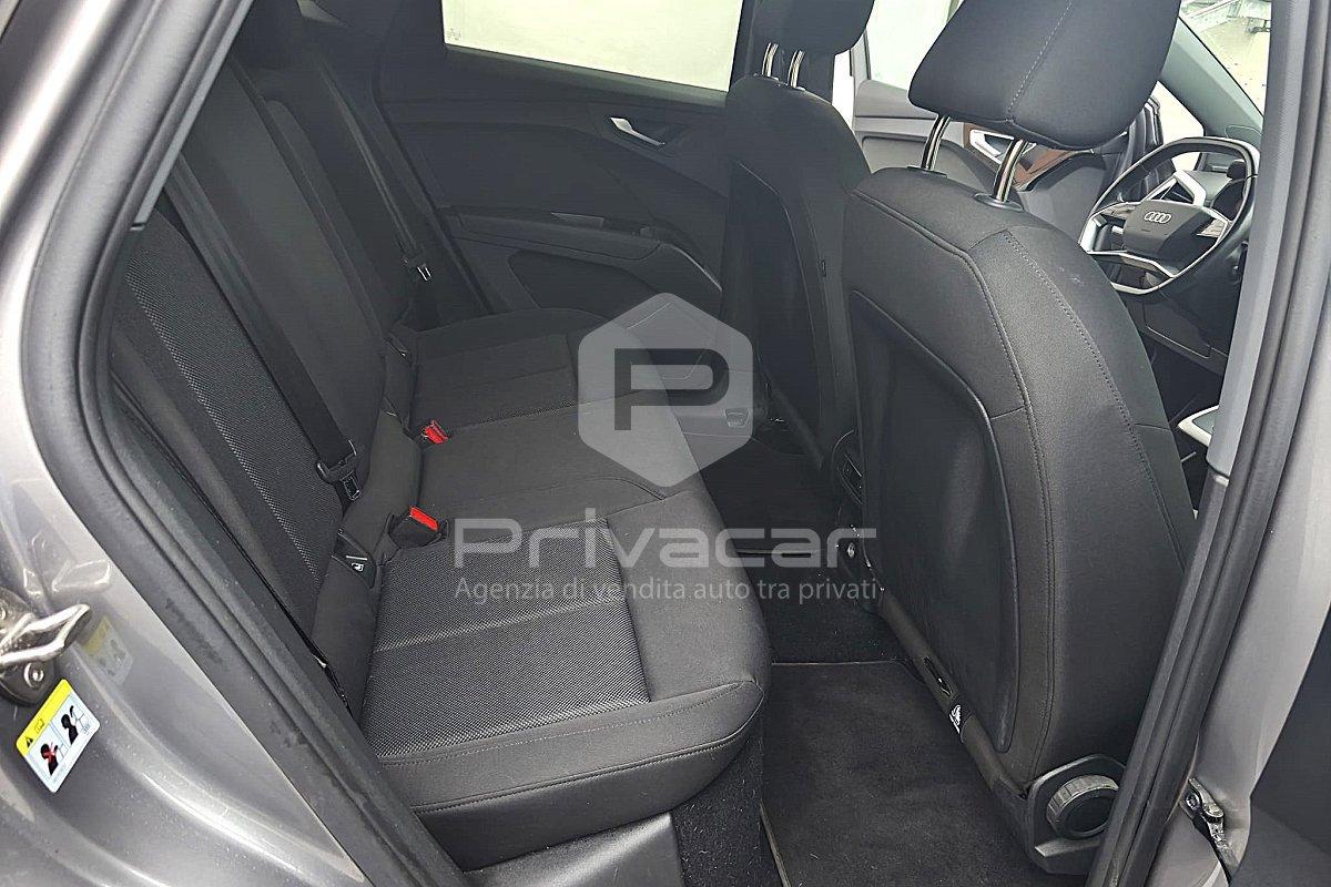 AUDI Q4 SPB 35 e-tron Business Advanced