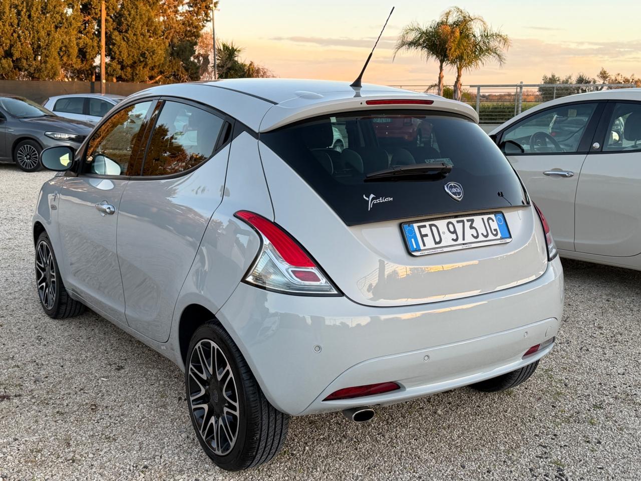 Lancia Ypsilon 1.2 69 CV 5 porte Opening Edition