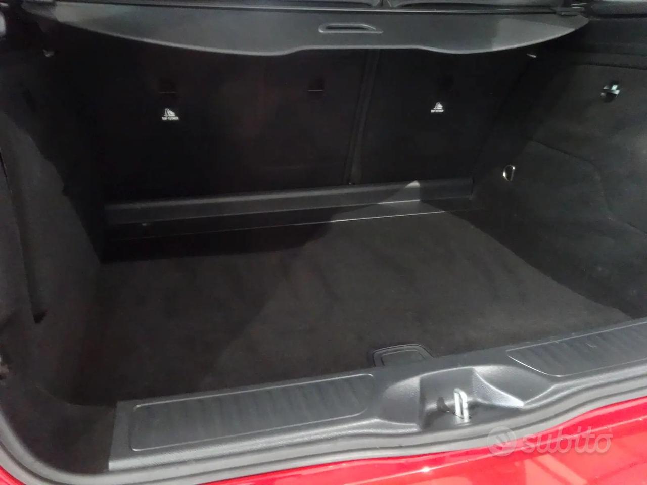 Mercedes B