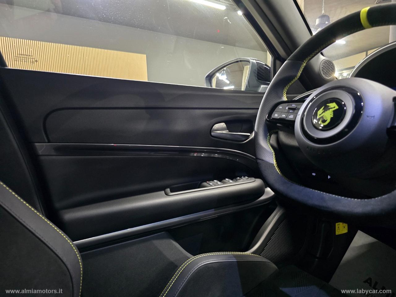 ABARTH 600e Scorpionissima