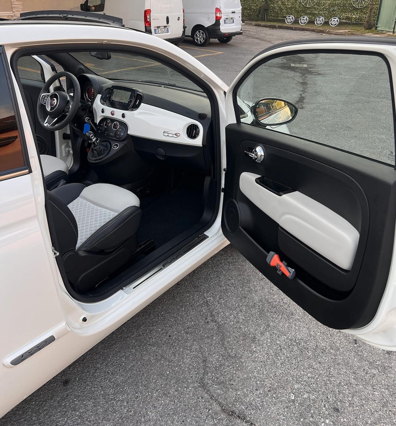 Fiat 500 C 1.0 Hybrid Dolcevita