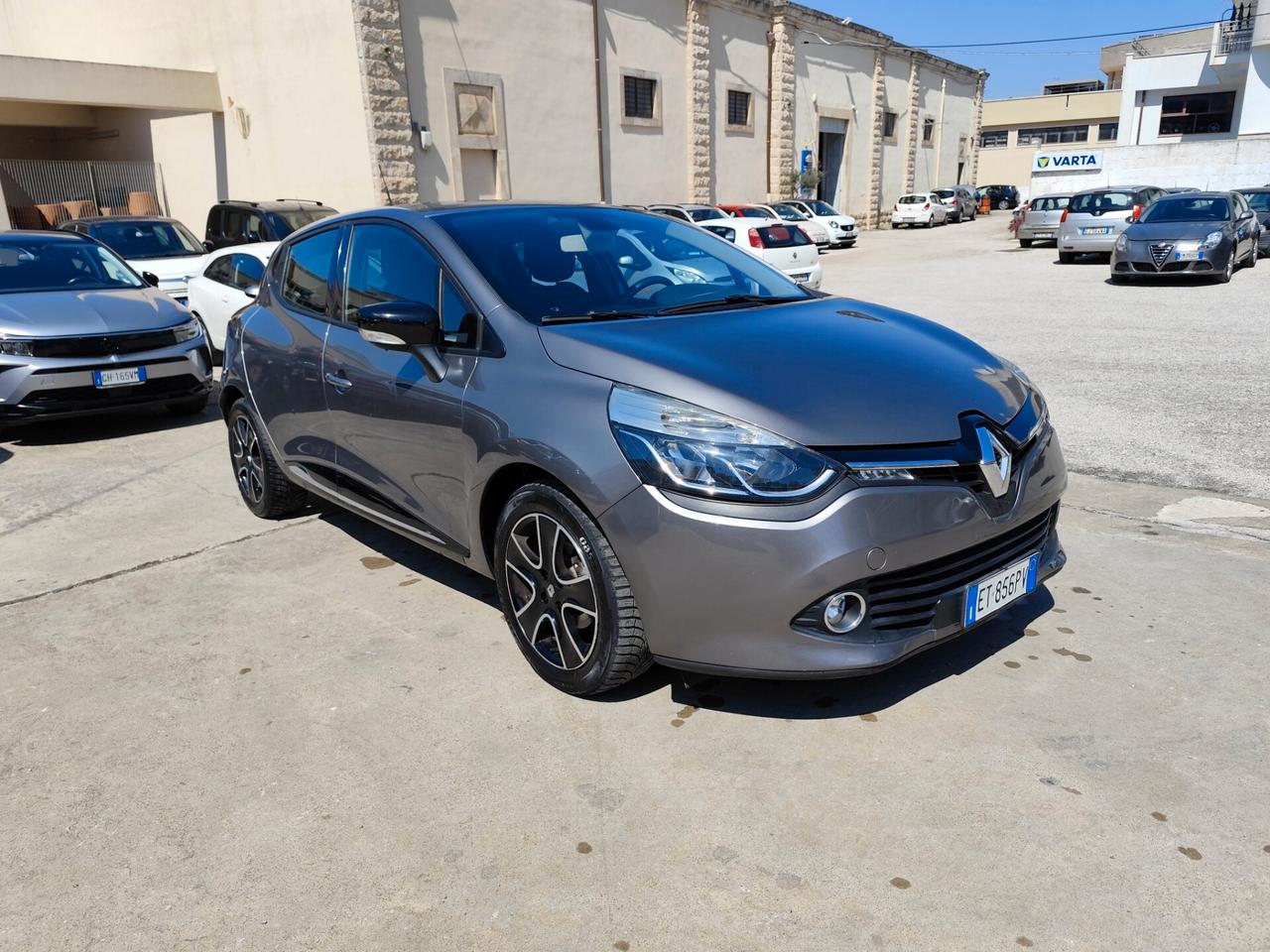 Renault Clio 1.2 75CV 5 porte Costume National