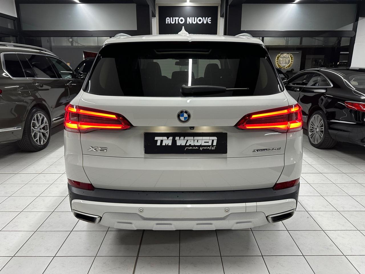 BMW X5 xdrive30d auto -IVA ESPOSTA / TAGLIANDI CERTIFICATI