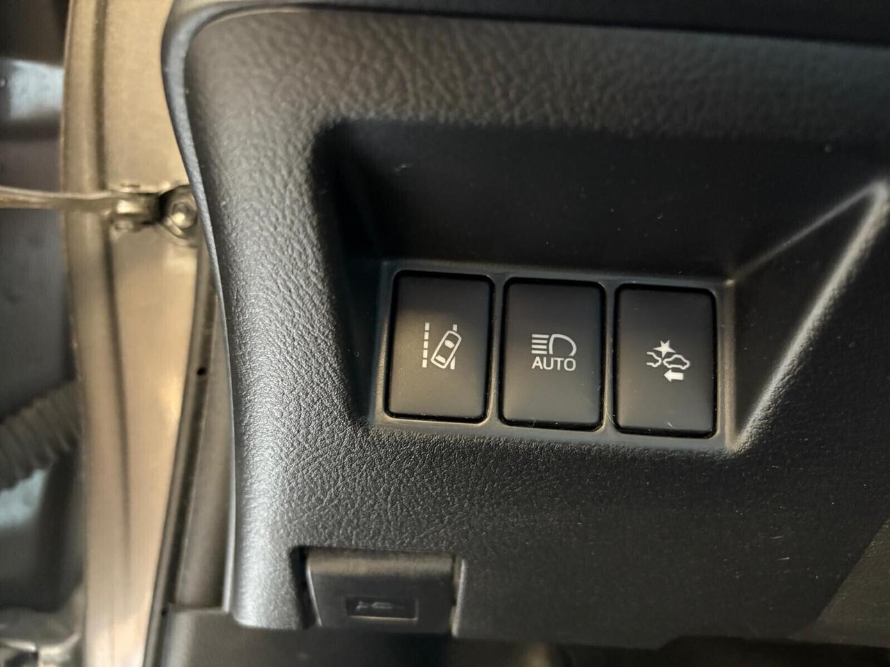 Toyota Yaris 1.5 Hybrid 5 porte Cool