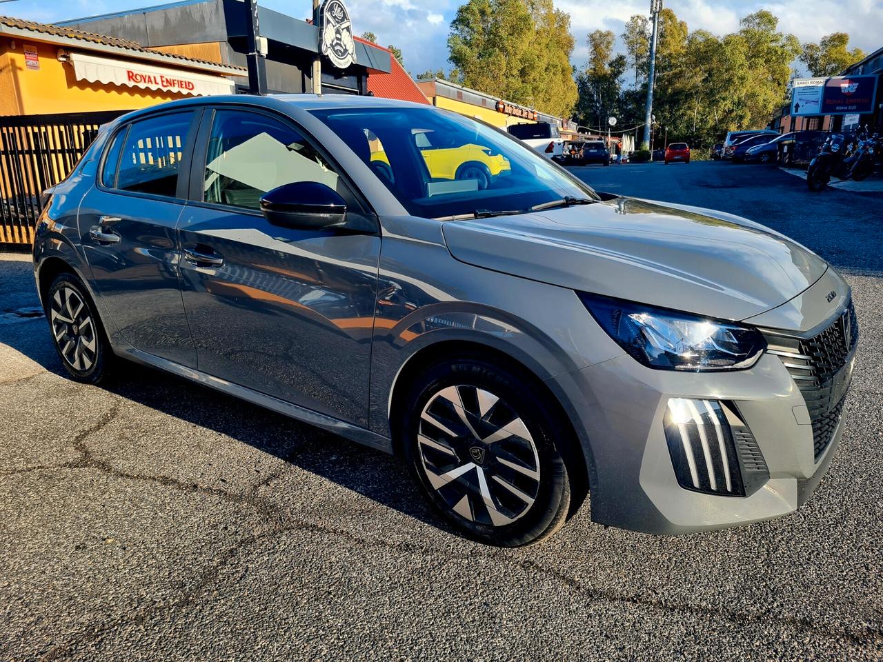 Peugeot 208 1.2 5 porte Allure*NAVI*CARPLAY*CAMERA*PDC*