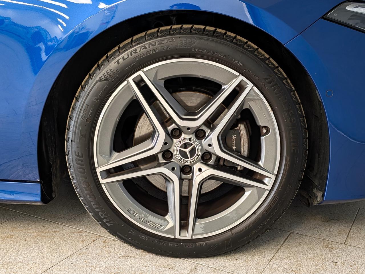 Mercedes-Benz A 180 180 Automatic Premium AMG Line