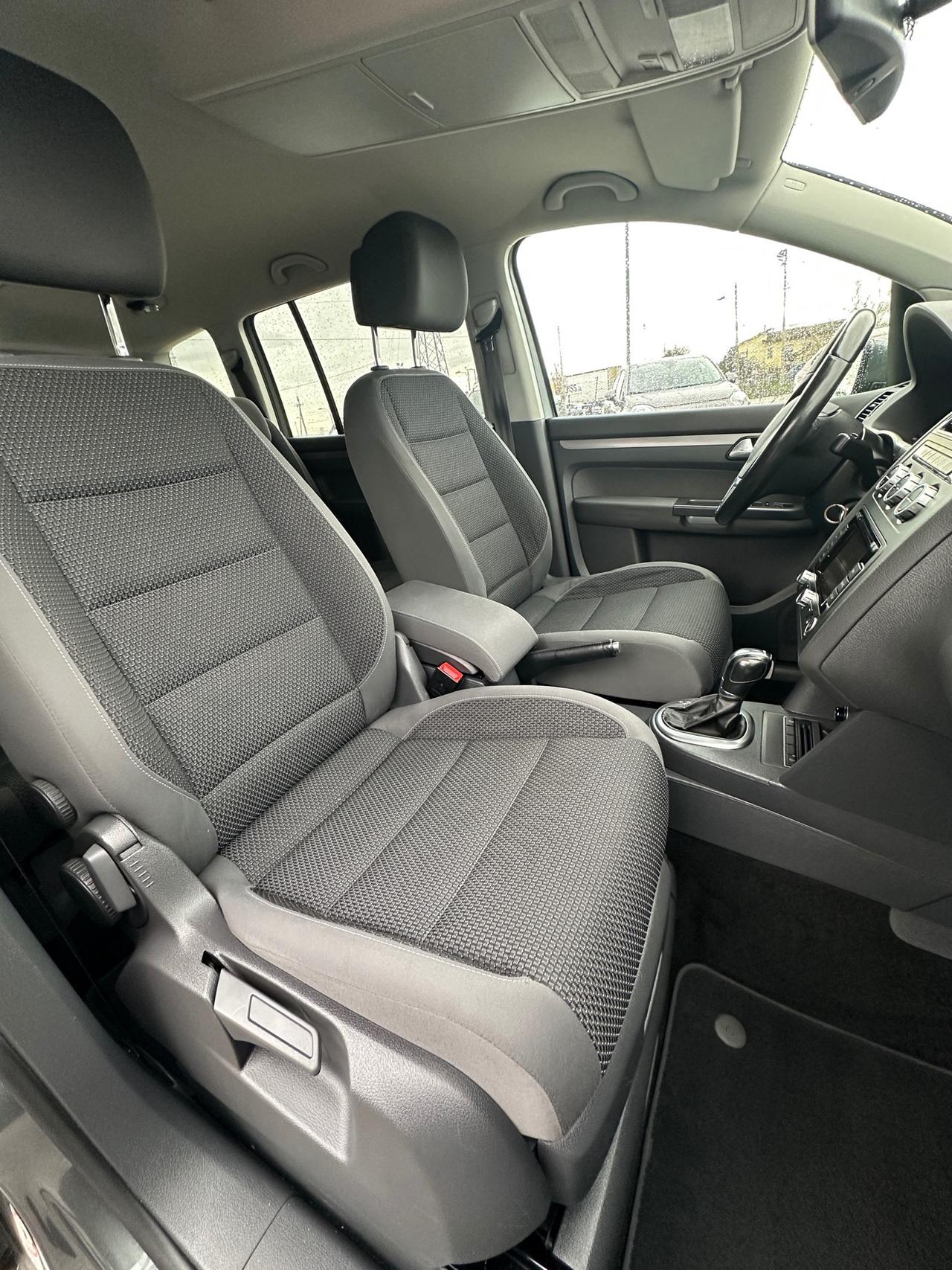 Volkswagen Touran 1.6 TDI DSG 7 posti Comfortline - 2013