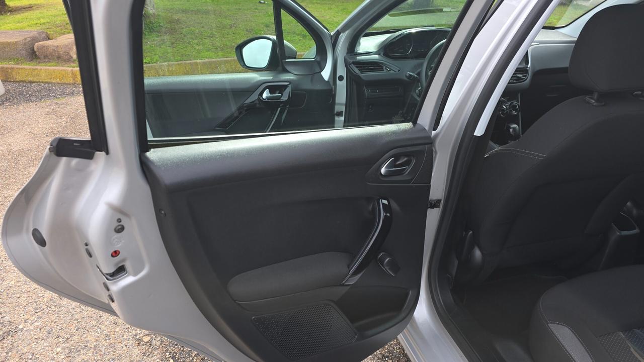 Peugeot 208 1.2 VTi 82 CV 5 porte Active