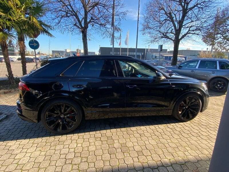 Audi Q8 TDI 210kW quattro tip. S Line Edition 286 CV