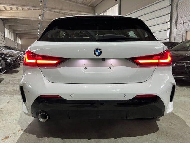 BMW 118 iA 5p. AUT Msport /NAVI+TELEC/LED/"19 Performance