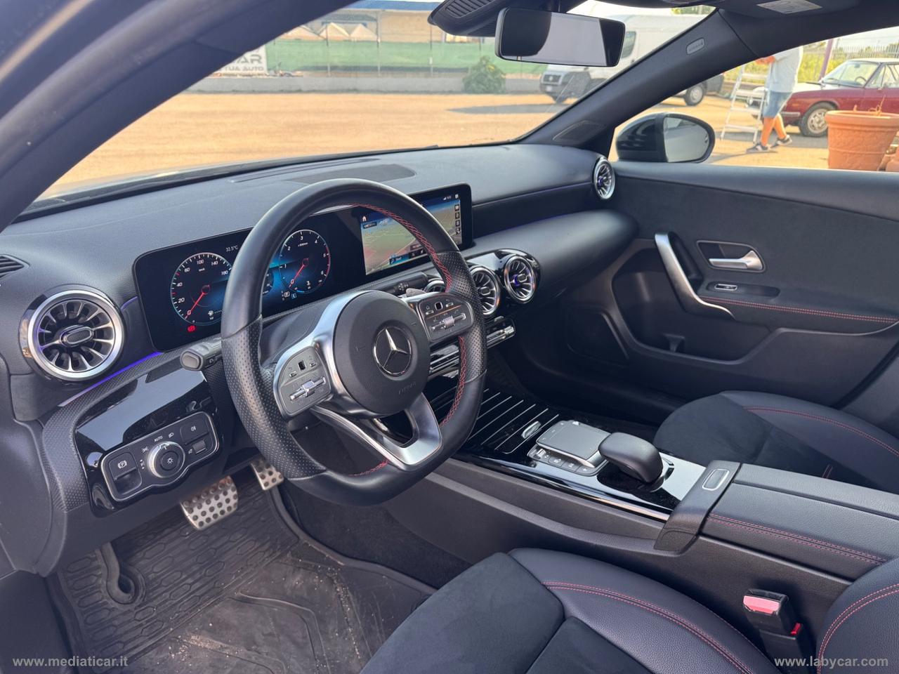 MERCEDES-BENZ A 180 d Automatic 4p. Premium