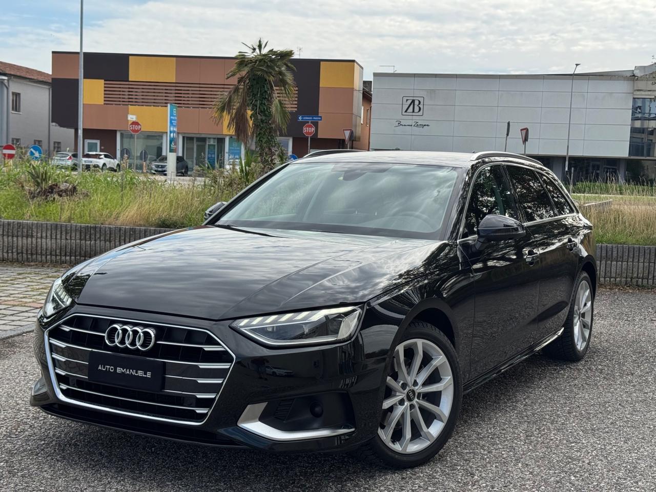 Audi A4 30 TDI 2.0 136cv S-Tronic 2023