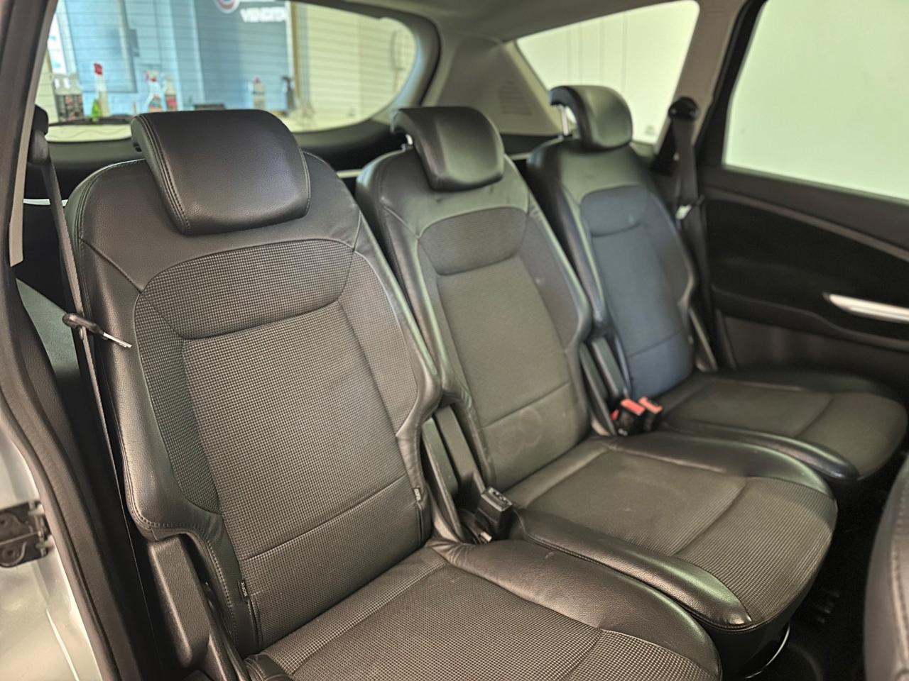 Ford S-Max 1.8 TDCi 125CV TITANIUM NEOPATENTATI