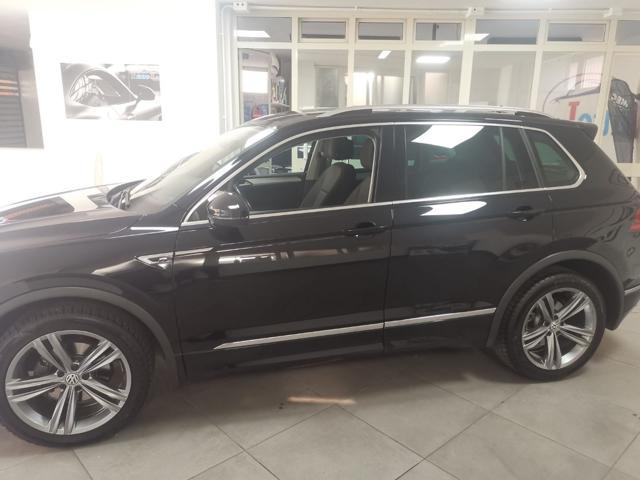 VOLKSWAGEN Tiguan 2.0 TDI SCR DSG Sport BlueMotion PACK R-LINE