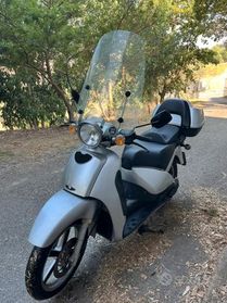 Aprilia scarabeo 200 solo 3.600 km tutto tagliand