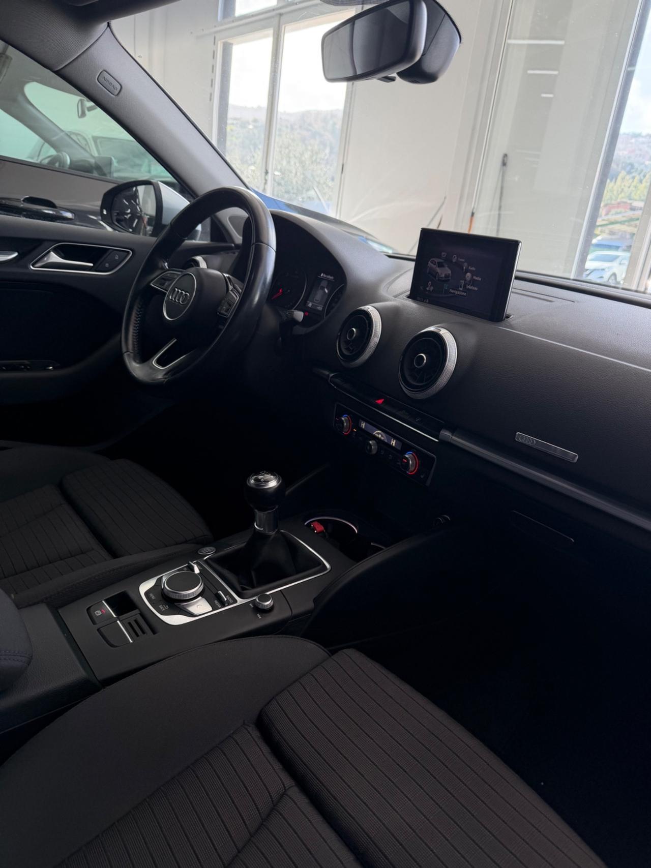 Audi A3 SPB 30 TDI Sport FINANZIABILE