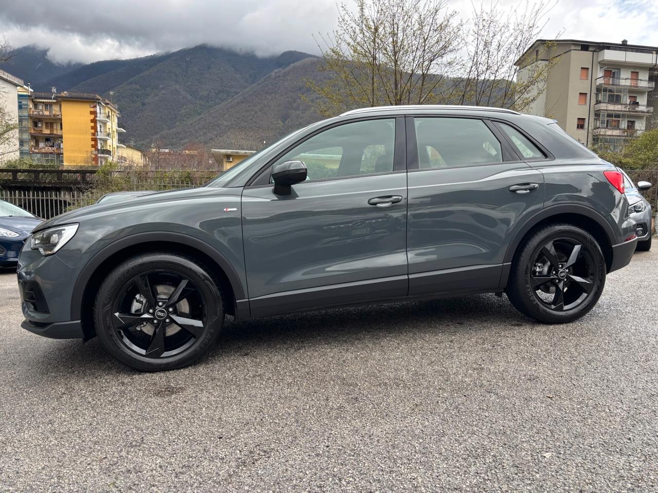 Audi Q3 35 TDI S tronic 150 CV S-LINE