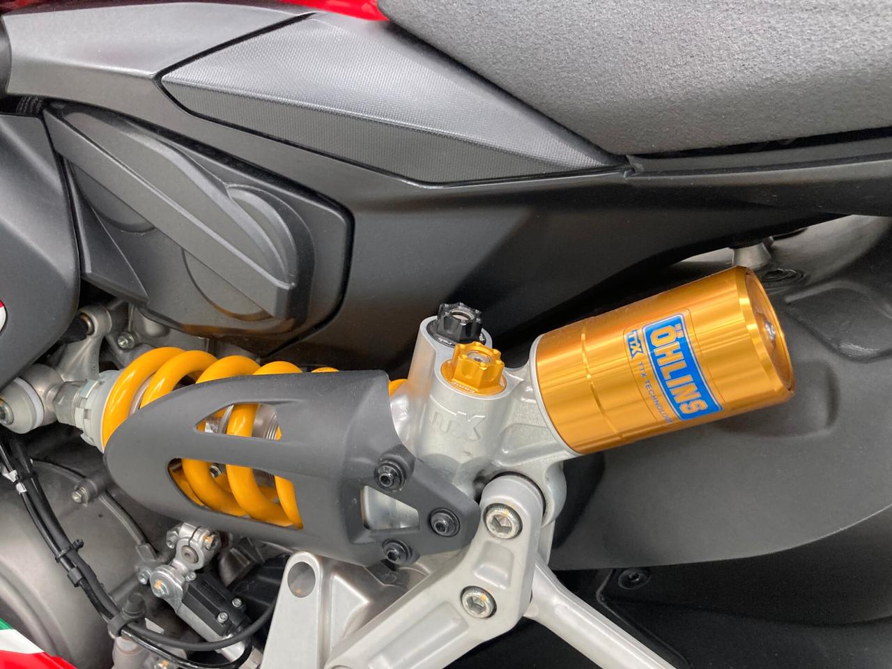 Ducati Panigale V2 baylis serie numerata