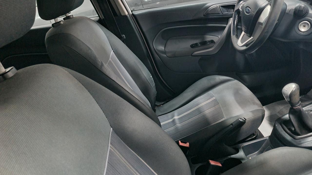 Ford Fiesta 1.4 TDCi 5p. Titanium