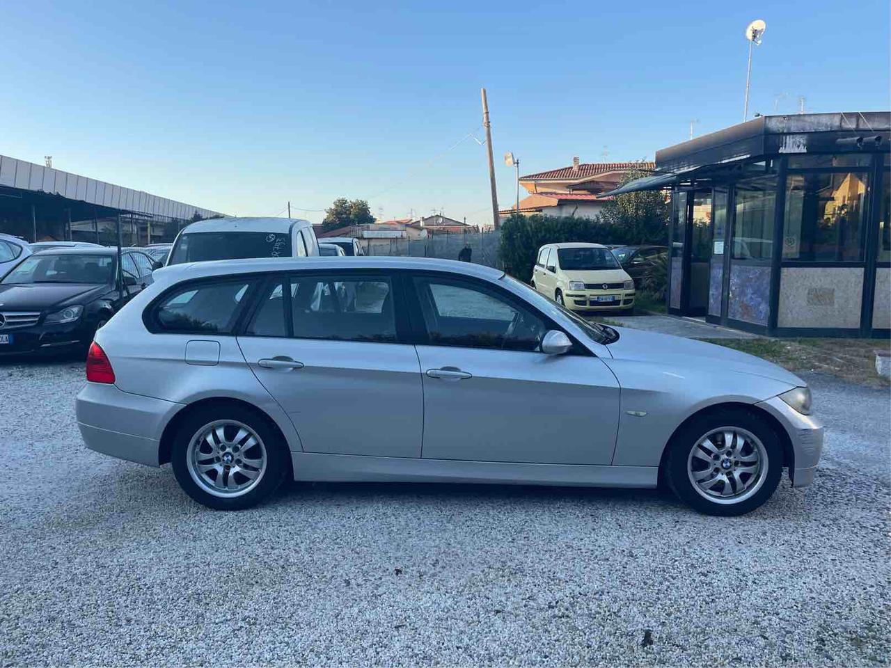 BMW 320 d - TOURING - AUTOMATICA - FUTURA