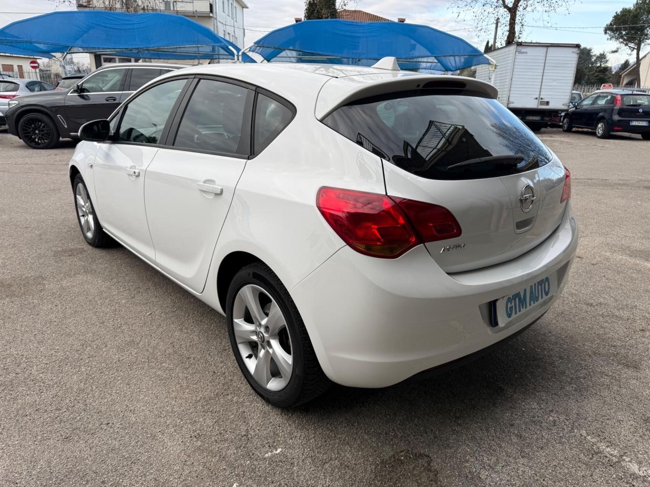 Opel Astra 1.4 100CV 5 porte Elective