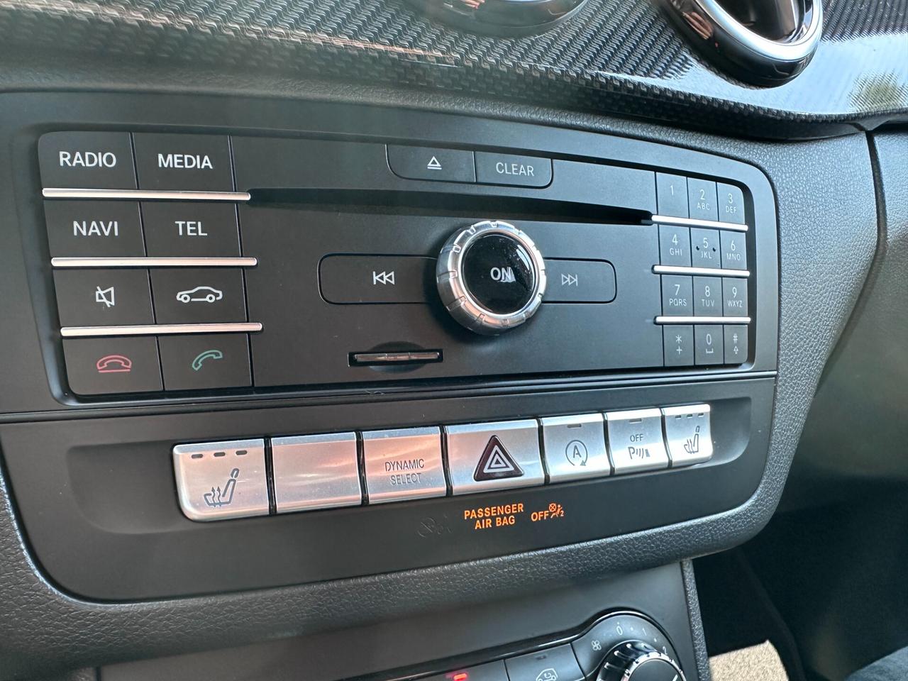 Mercedes B 200d PREMIUM AMG! AUTOMATICA! FARI LED! RETROCAMERA!
