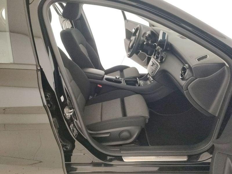 Mercedes-Benz GLA 200 d Sport auto